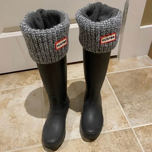 Hunter Boots - Picture 2 of 3